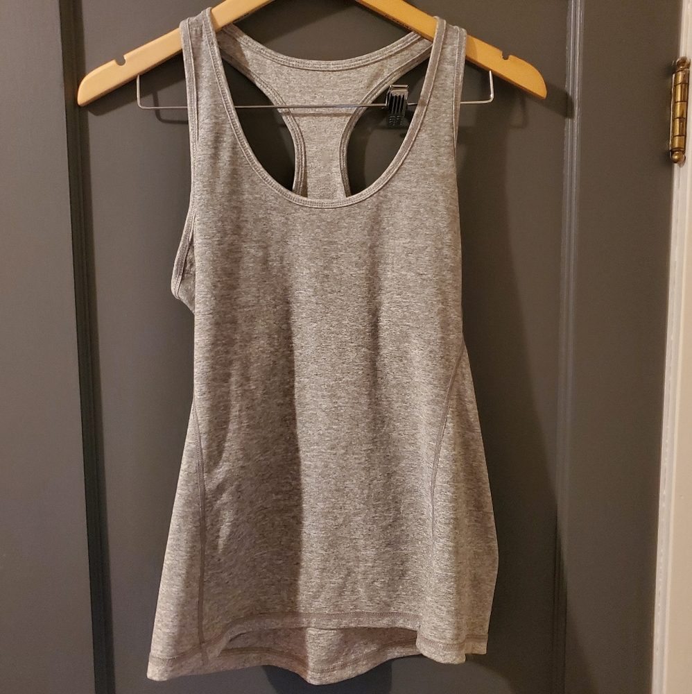 Athletic tank top